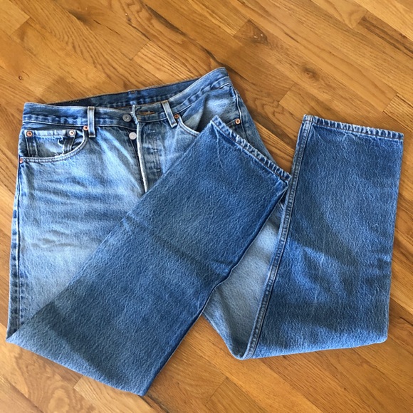 Vintage Levi 501 Jeans - Picture 9 of 11
